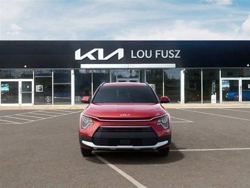 New 2026 Kia Niro EX FWD image 2