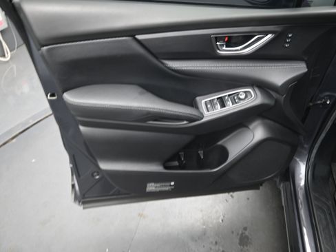 Used 2024 Subaru Ascent Limited image 16