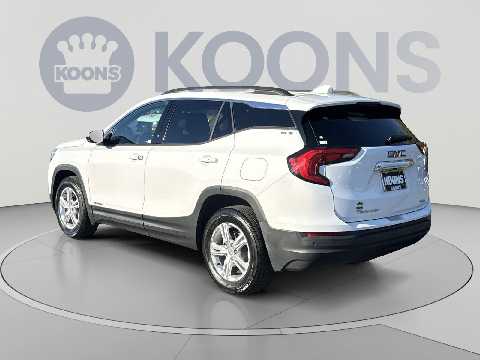 Used 2020 GMC Terrain SLE w/ Driver Convenience Package AWD/4WD image 8