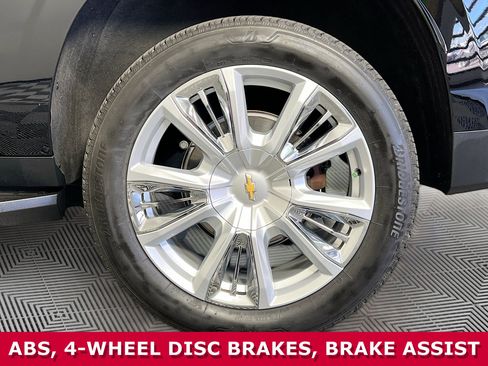 Used 2024 Chevrolet Suburban High Country w/ Advanced Technology Package image 38