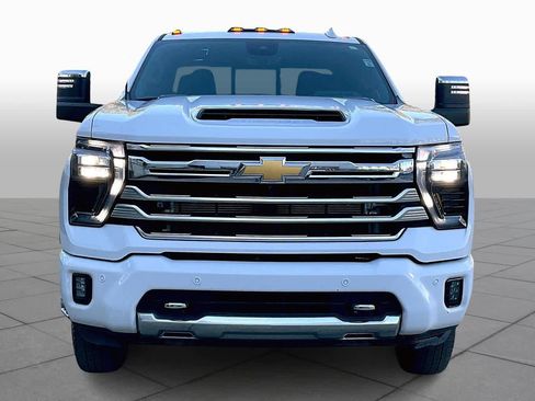 Used 2025 Chevrolet Silverado 3500 High Country w/ Technology Package image 3
