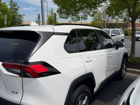 Used 2024 Toyota RAV4 XLE w/ Convenience Package FWD image 2