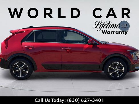 Used 2023 Kia Niro FWD image 16