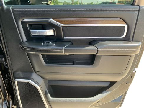 Used 2022 RAM 3500 Laramie AWD/4WD image 17