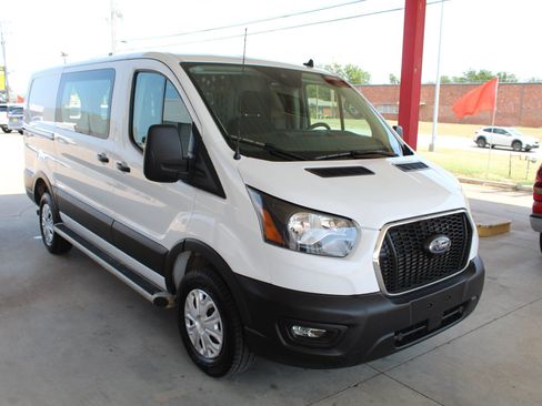 Used 2025 Ford Transit 250 Low Roof w/ Exterior Upgrade Package RWD image 41