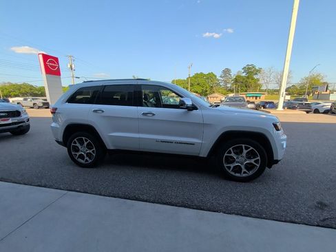 Used 2022 Jeep Grand Cherokee Limited w/ Tech Group image 4