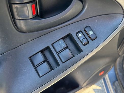 Used 2010 Toyota RAV4 Limited image 19