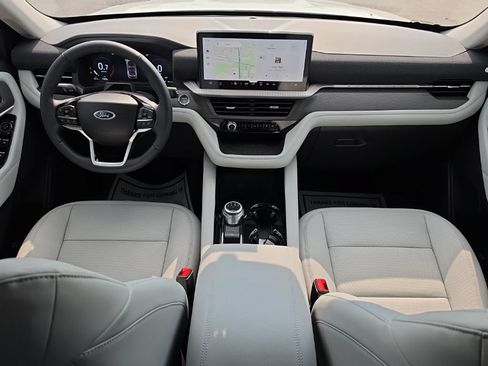 New 2026 Ford Explorer Platinum w/ LUX Leather Package AWD/4WD image 28