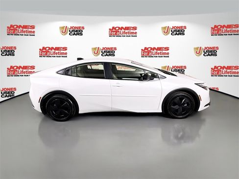 Used 2026 Toyota Prius LE image 15