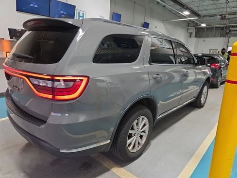 Used 2021 Dodge Durango SXT image 3