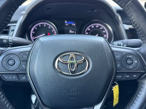 Used 2021 Toyota Camry SE FWD image 27