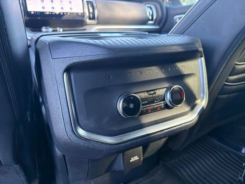 Used 2025 Ford Expedition Tremor AWD/4WD image 21