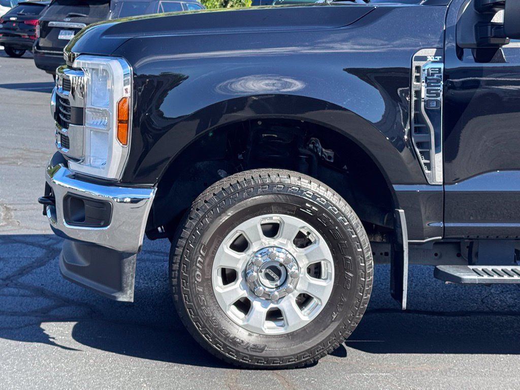 Used 2024 Ford F250 XLT w/ FX4 Off-Road Package AWD/4WD image 36