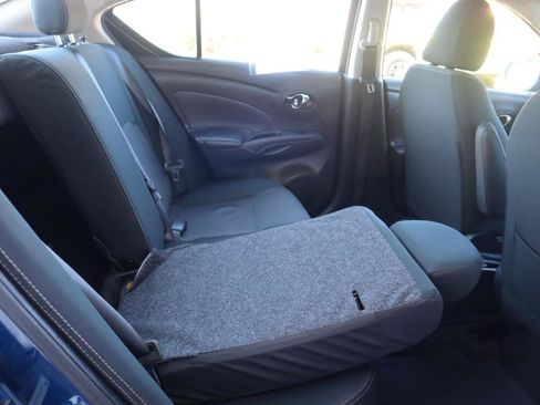 Used 2019 Nissan Versa SV image 38