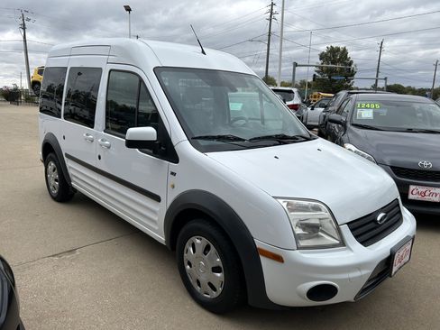 Used 2011 Ford Transit Connect XLT Premium image 6