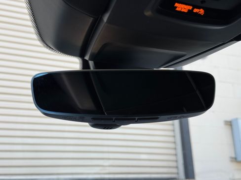 Used 2025 Porsche Panamera w/ Premium Package RWD image 34