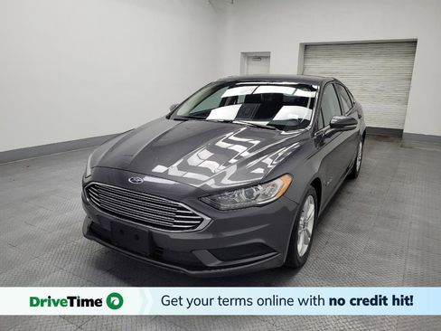 Used 2018 Ford Fusion SE image 1