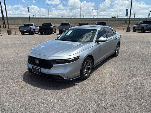 Used 2024 Honda Accord EX image 3