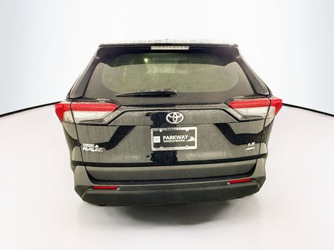 Used 2023 Toyota RAV4 LE image 6