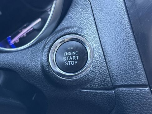 Used 2017 Subaru Outback 3.6R Limited image 25