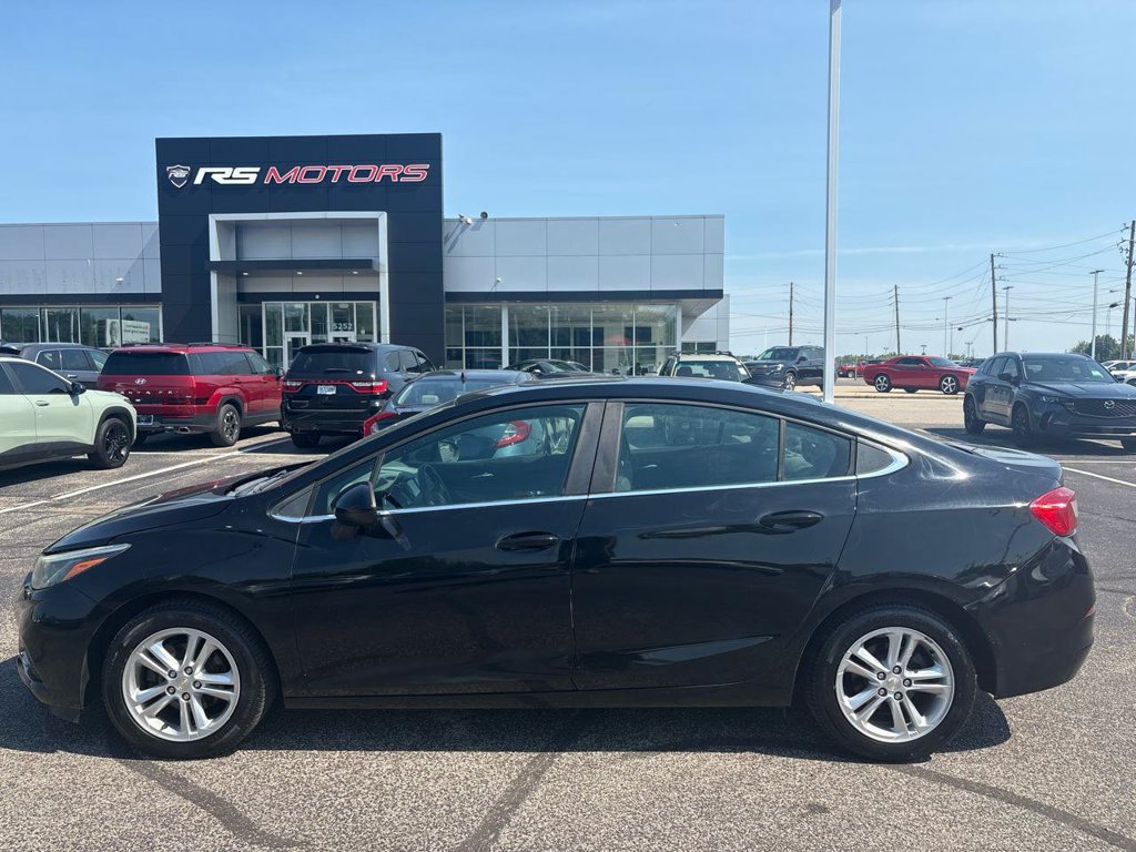 Used 2016 Chevrolet Cruze LT FWD image 16