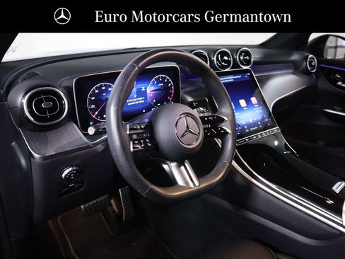 Used 2026 Mercedes-Benz GLC 300 4MATIC image 32