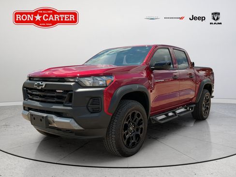 Used 2026 Chevrolet Colorado Trail Boss AWD/4WD image 3