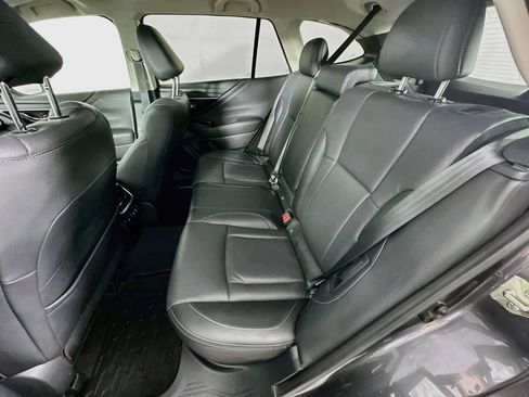Used 2020 Subaru Outback Limited w/ Popular Package #2 AWD/4WD image 33