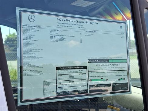 Used 2024 Mercedes-Benz Sprinter 4500 image 23