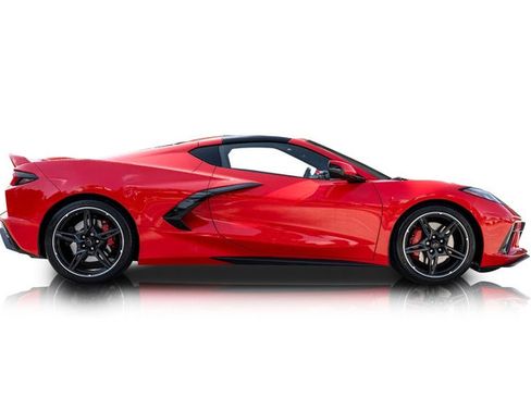 Used 2024 Chevrolet Corvette Stingray Premium Cpe w/ Z51 Performance Package RWD image 2