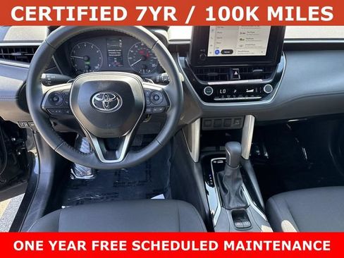Used 2025 Toyota Corolla Cross AWD Hybrid image 17