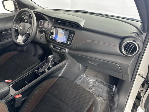 Used 2021 Nissan Kicks SR FWD image 25