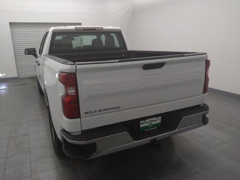 Used 2020 Chevrolet Silverado 1500 W/T w/ Z71 Off-Road Package AWD/4WD image 6
