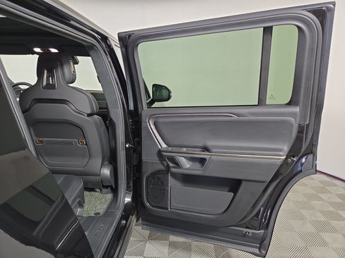 Used 2024 Rivian R1S Adventure AWD/4WD image 19