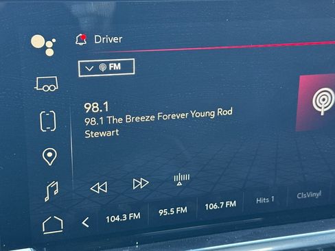 Used 2024 GMC Sierra 1500 SLT image 18