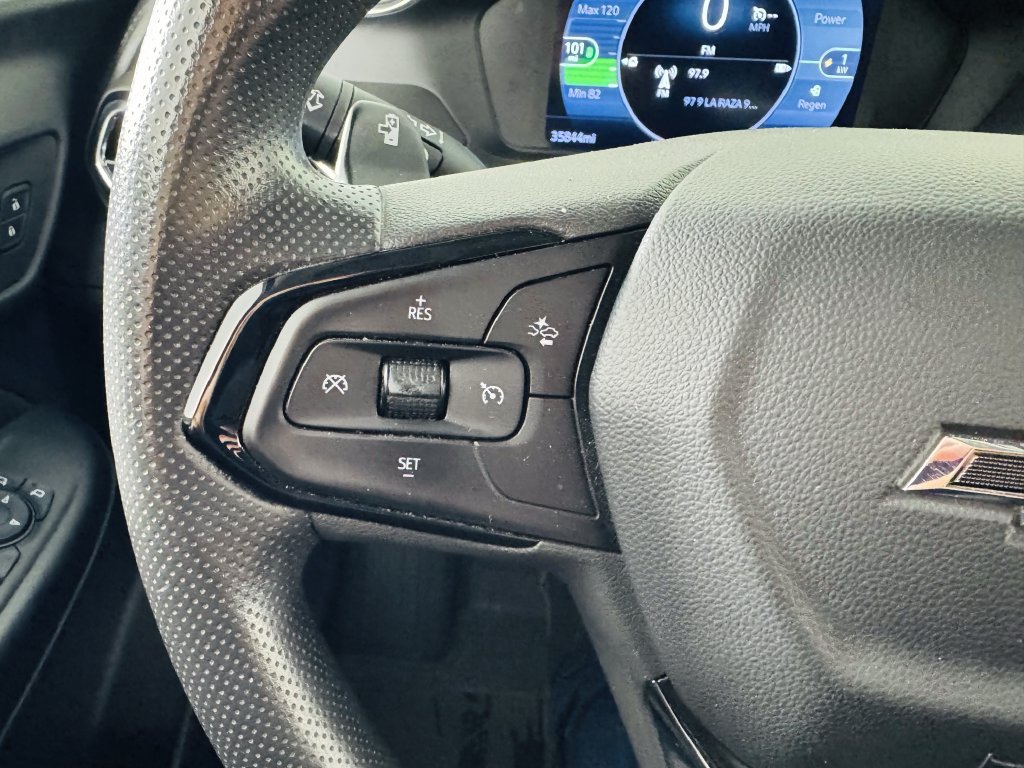Used 2023 Chevrolet Bolt EUV LT FWD image 11