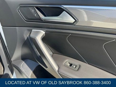 Certified 2024 Volkswagen Tiguan SE R-Line AWD/4WD image 33
