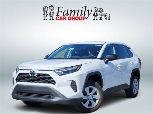 Certified 2025 Toyota RAV4 LE image 1
