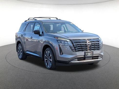 New 2026 Nissan Pathfinder Platinum w/ Accent Package AWD/4WD image 3