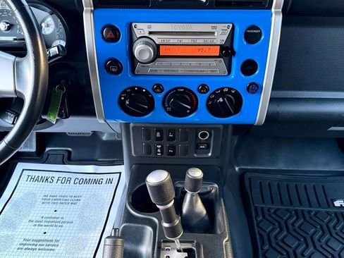 Used 2007 Toyota FJ Cruiser 4WD image 19