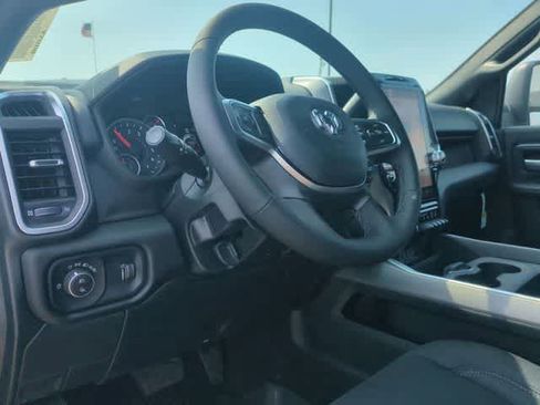 New 2026 RAM 2500 Big Horn AWD/4WD image 10