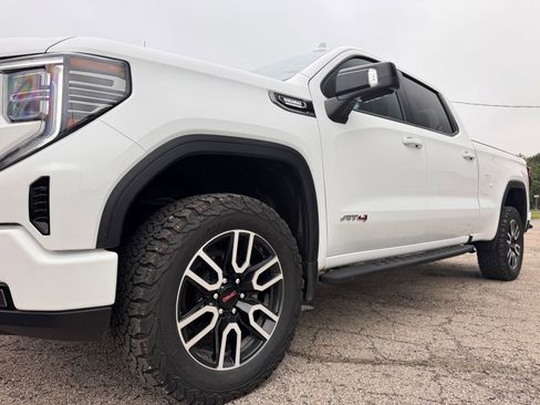 Used 2025 GMC Sierra 1500 AT4 AWD/4WD image 25