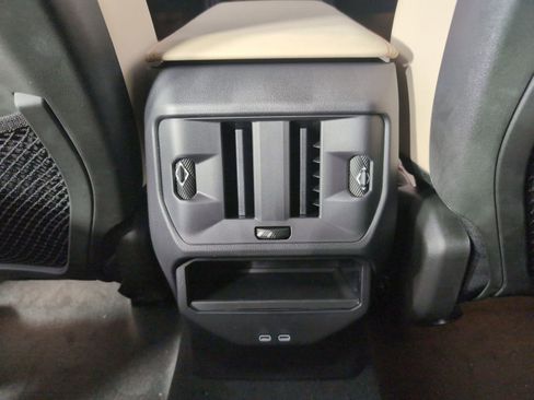 Used 2025 BMW X3 xDrive30i image 27