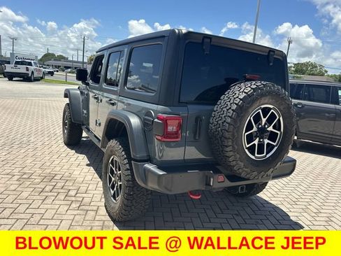 Used 2026 Jeep Wrangler Unlimited Rubicon AWD/4WD image 8