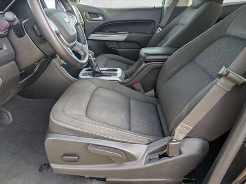 Used 2022 Chevrolet Colorado LT w/ Safety Package image 15