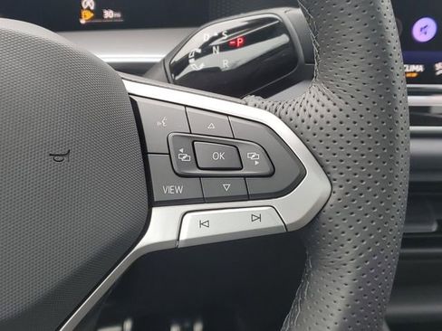 New 2026 Volkswagen Tiguan SE R-Line image 16