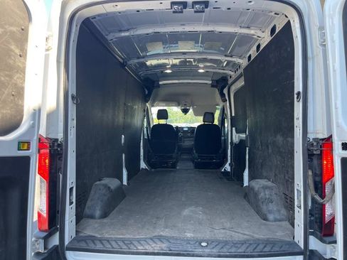 Used 2022 Ford Transit 250 Medium Roof AWD w/ Load Area Protection Package image 11