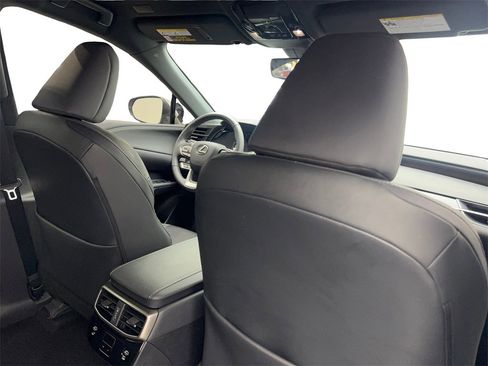 Used 2023 Lexus RX 350 Premium image 41