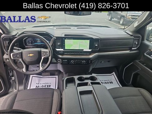 Certified 2025 Chevrolet Silverado 1500 LT AWD/4WD image 15