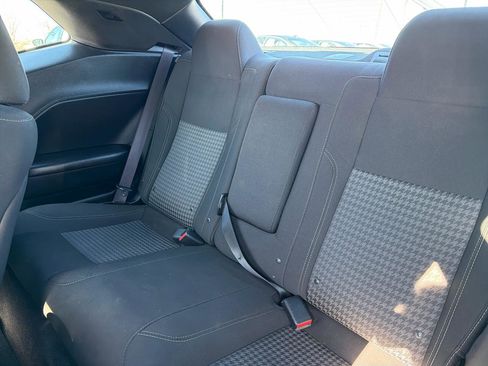 Used 2021 Dodge Challenger SXT image 19